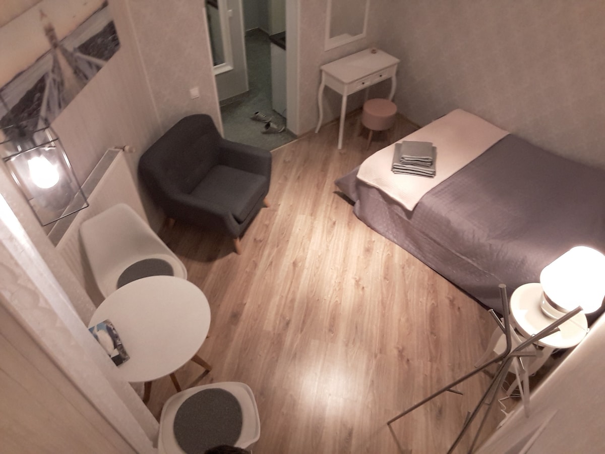Top performing Airbnb: L8 Karamel Double - Private Kitchen & Bathroom in Weißensee