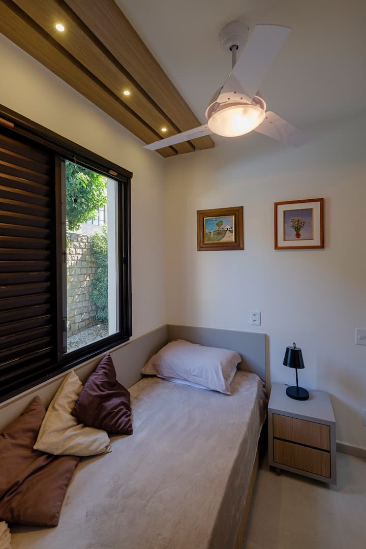 4号房/卧室4/4号客
房小套房