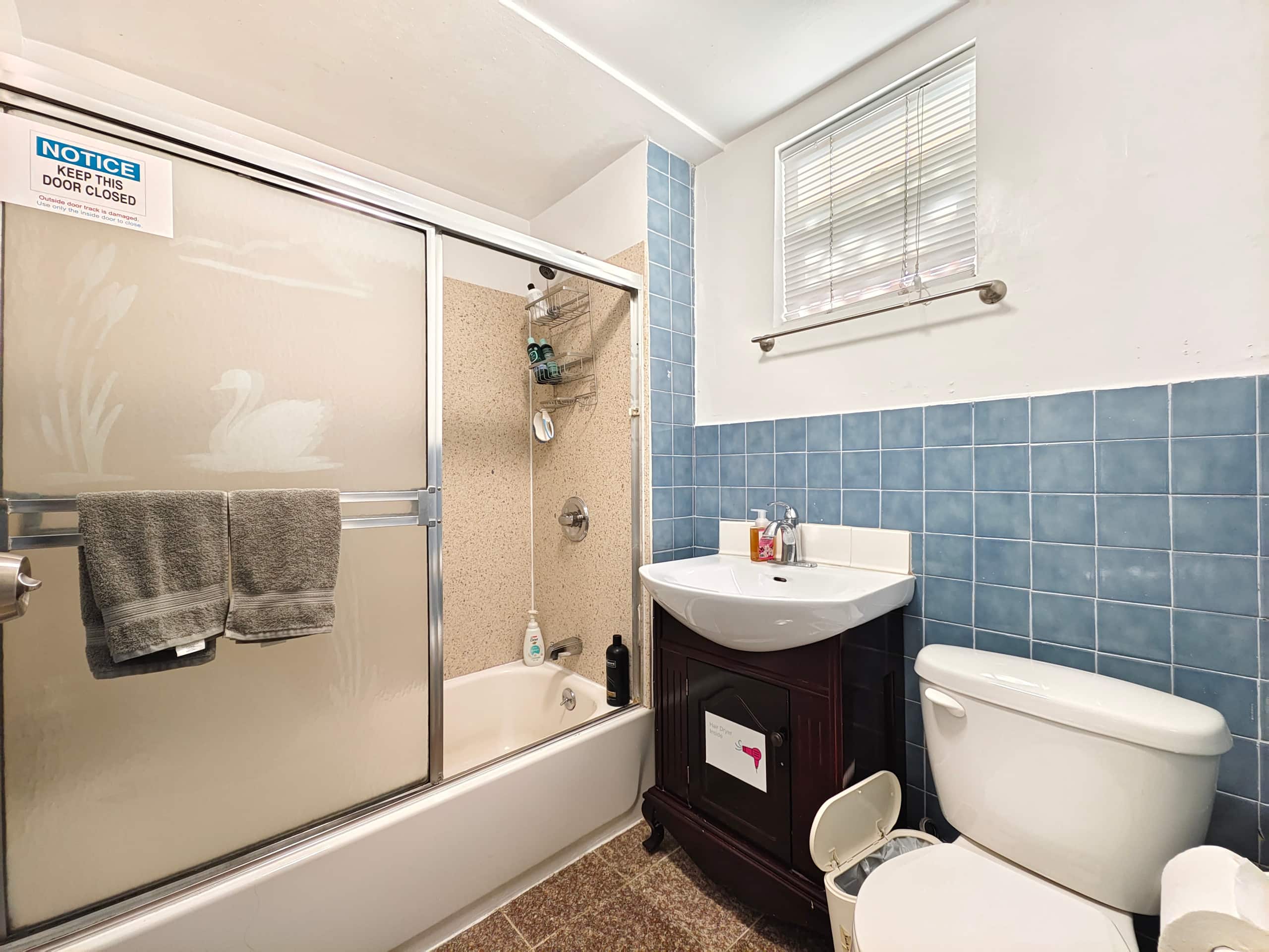 Home in San Francisco · ★4.84 · 1 bedroom · 2 beds · 1 bath - Image 13