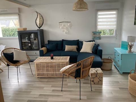 Popular Airbnb listing: Loft located close to a seaside resort in Barneville Carteret