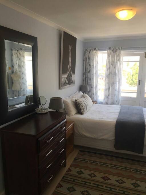 Main bedroom with en-suite