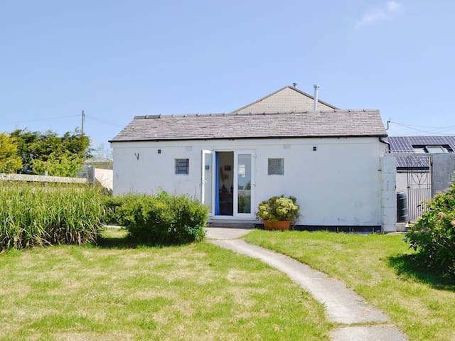 Airbnb Tintagel Vacation Rentals Places To Stay England