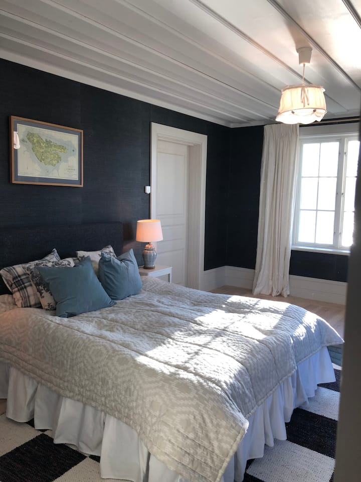 חדר שינה חמישי (2 על 80 מיטות) חדר למטה