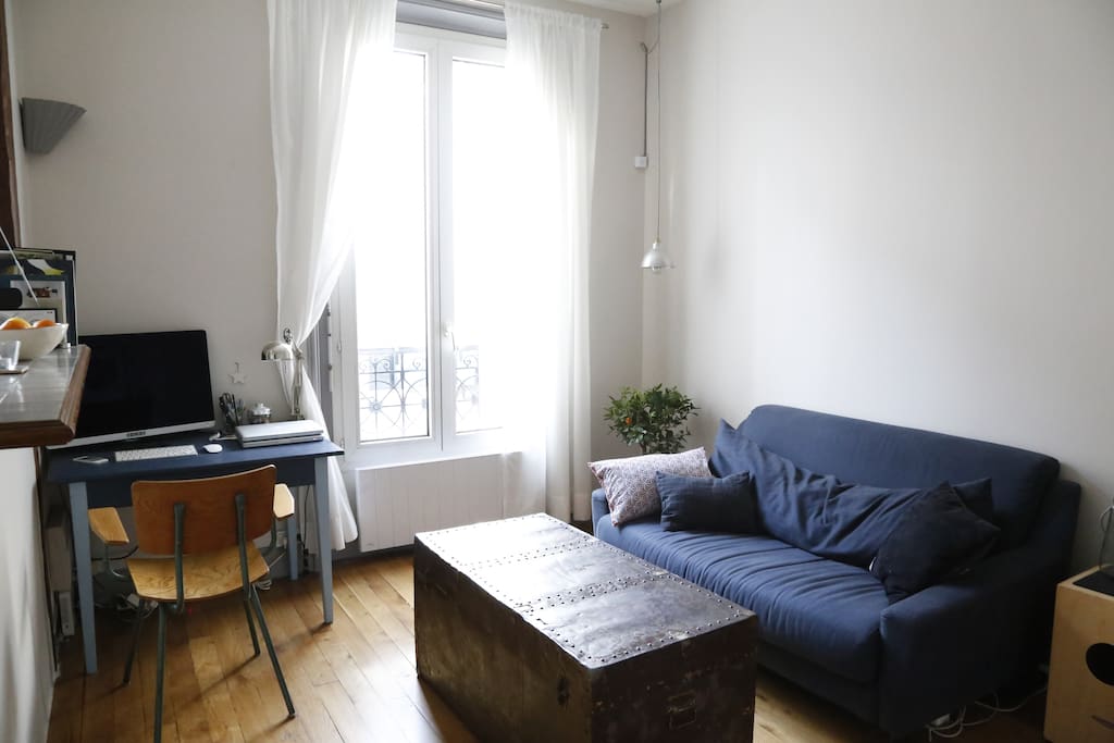 salon avec bureau