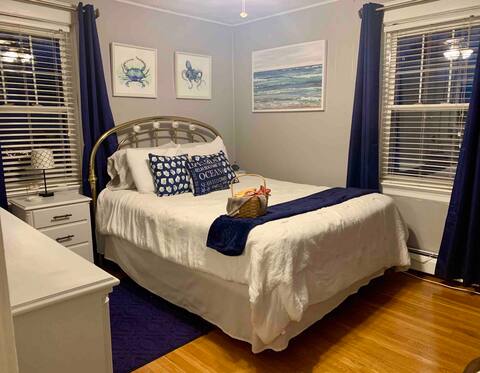 Santas Place 2 bedrooms ($50 xt fee for 2nd BR)