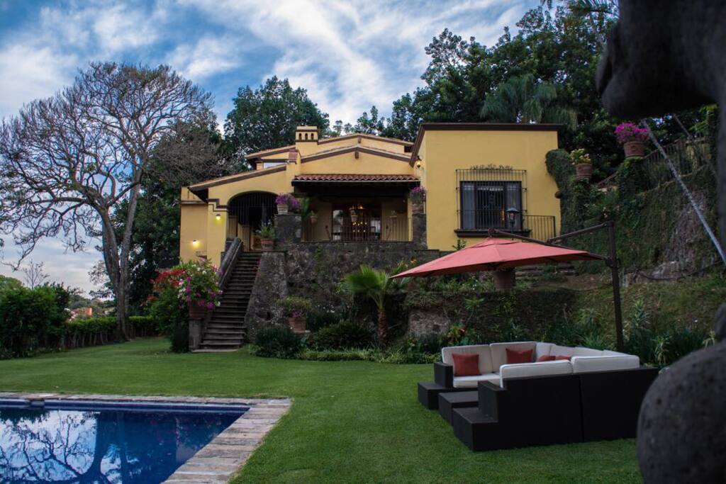 Casa Chulavista Houses for Rent in Cuernavaca, Morelos, Mexico