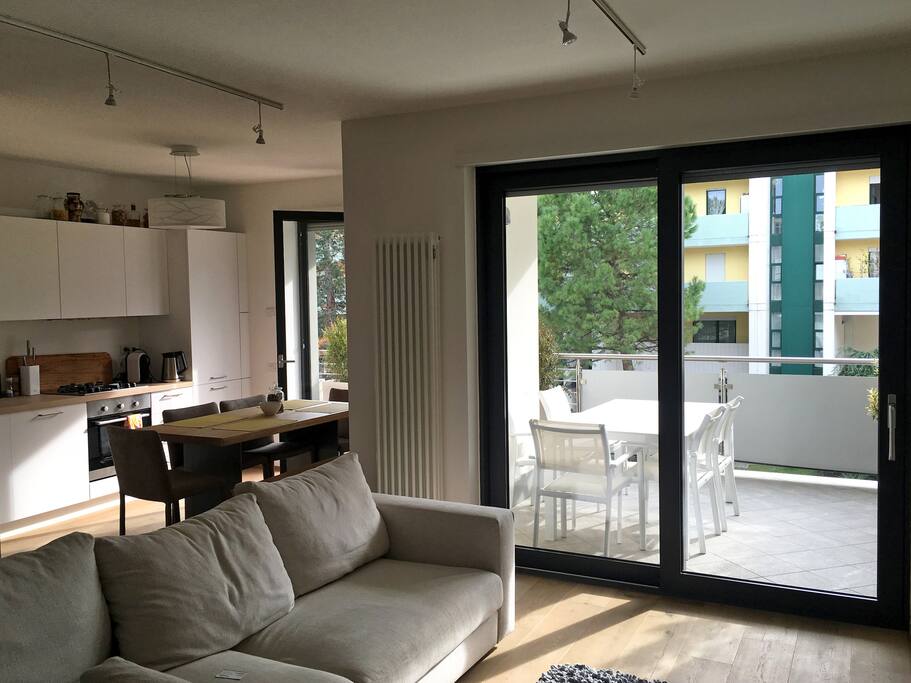 Living room/terrace/kitchen