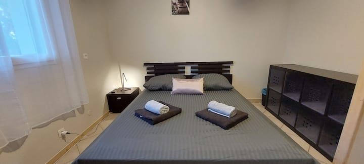 Chumba cha kulala 4, kitanda mara mbili 140 X 200, matandiko bora 