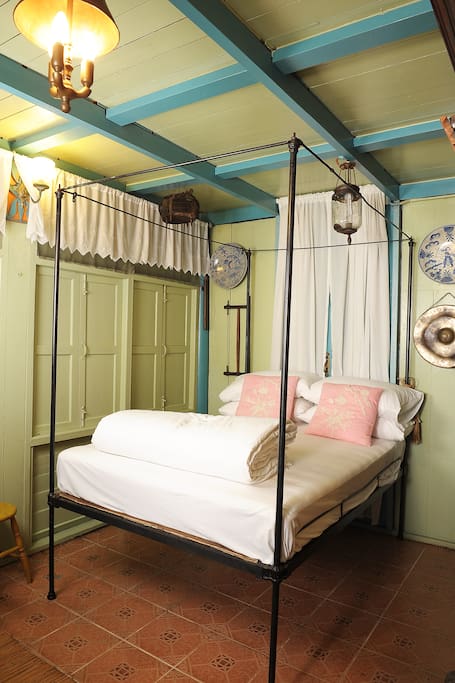 The main queen-sized bed.