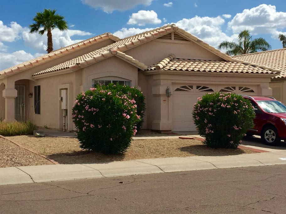Traditional and lovely AZ style home