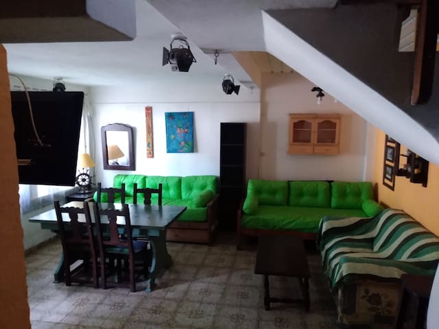 GRAN CHALET cerca del muelle, ideal flia numerosa