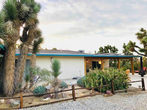 The Joshua Tree Hideaway (In Yucca Valley)
