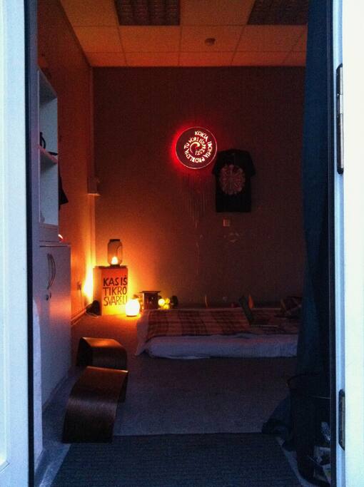 So this is the entrance - sneak peek through the open door.