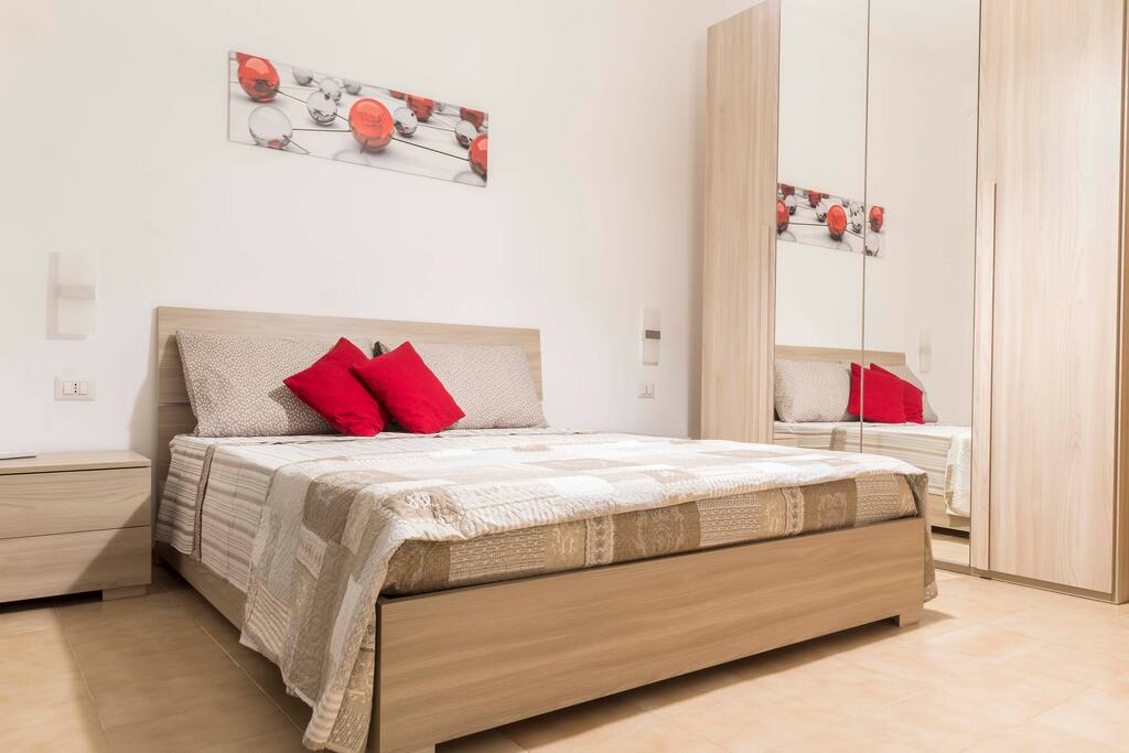 Camera da letto matrimoniale e climatizzata