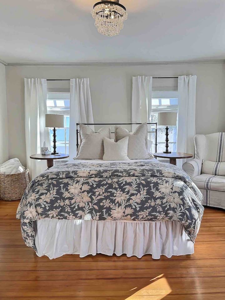 Schlafzimmer 1