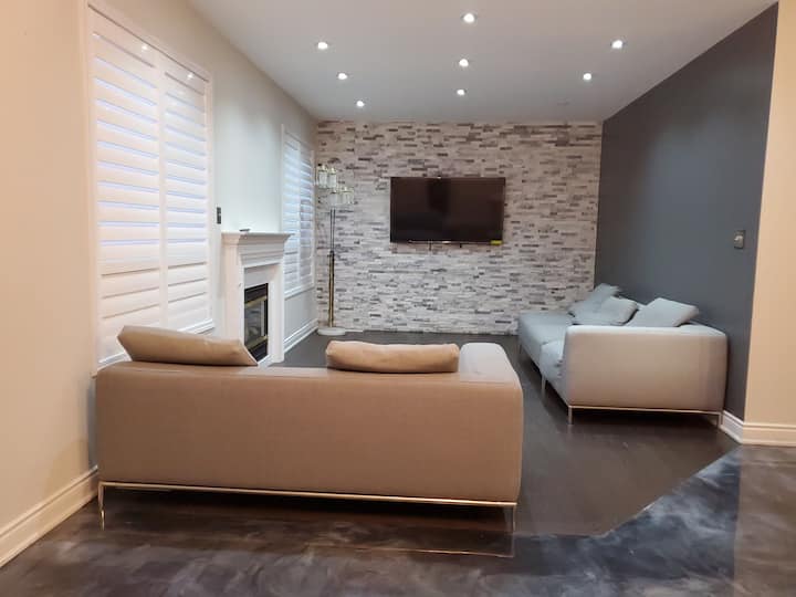 Top 10 ShortTerm Rentals In Brampton, Canada Updated 2024 Trip101