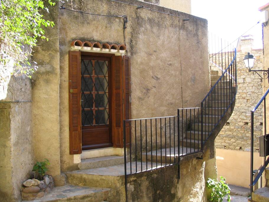 Entrée de la maison niveau 1
