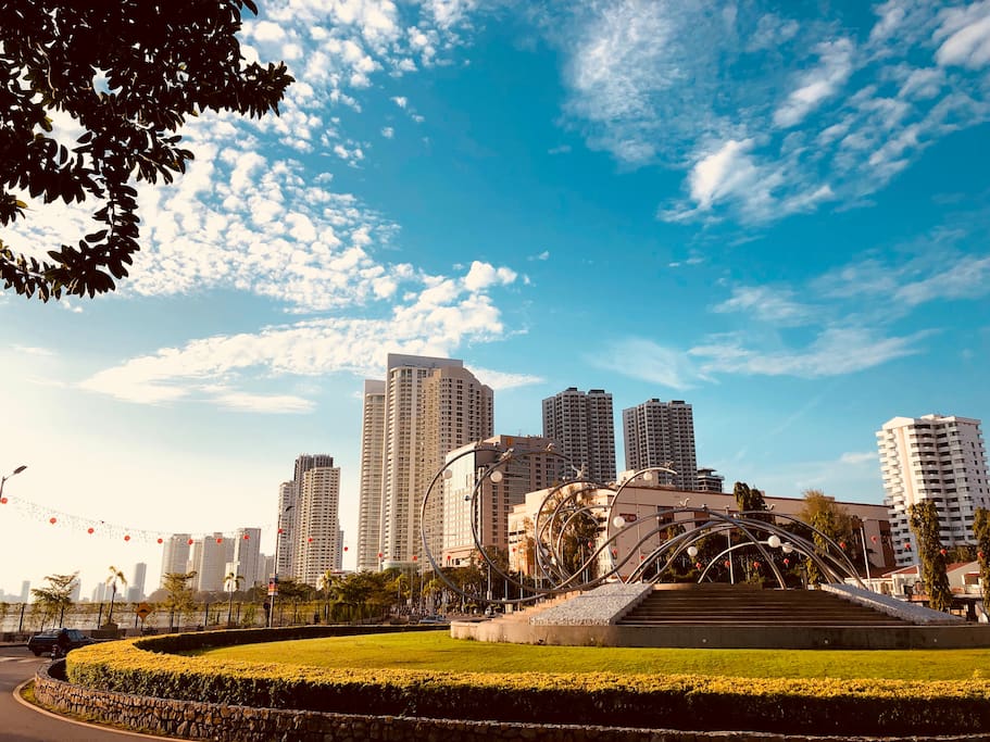 Located at the Gurney Drive, the most popular tourist attraction location.