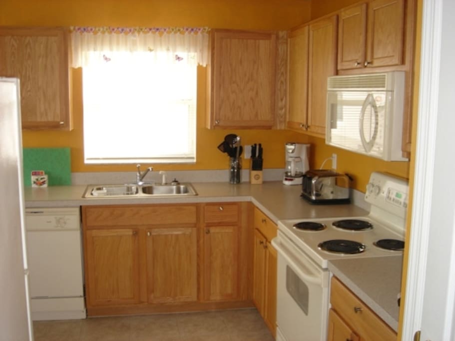 Microwave,Oven,Indoors,Kitchen,Room