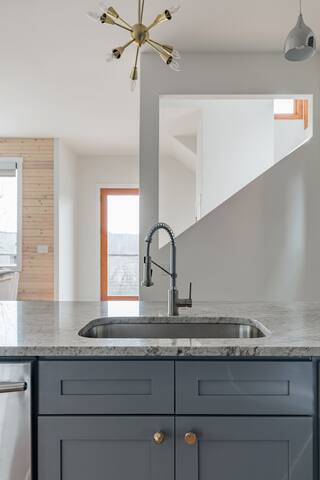 Upstream Penthouse – Ask about Wedding Venue gallery image 3