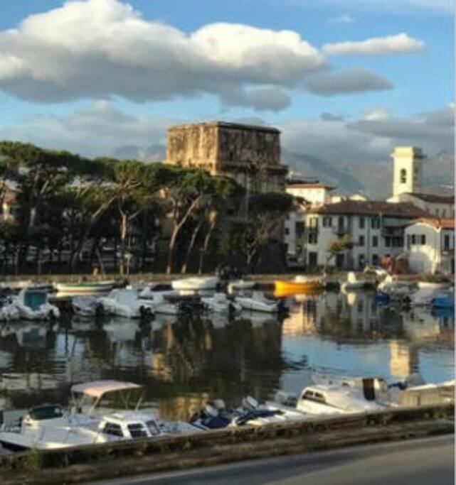 Questa è la vista della sala , foto fatta direttamente dalla finestra della sala