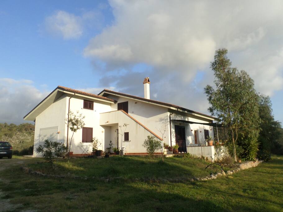 Casa di capagna, lato ovest