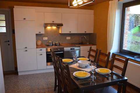 Popular Airbnb listing: "Chez Pèpère", charming and quiet cottage in Trois Ponts