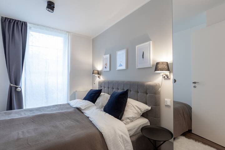 Luxury – 2-bedroom apartment in Munich city center gallery image 5