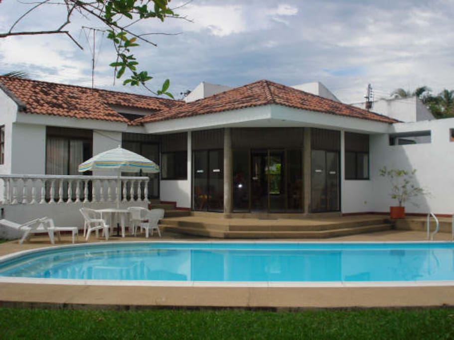 HERMOSA CASA CAMPESTRE CON PISCINA PRIVADA Casas de