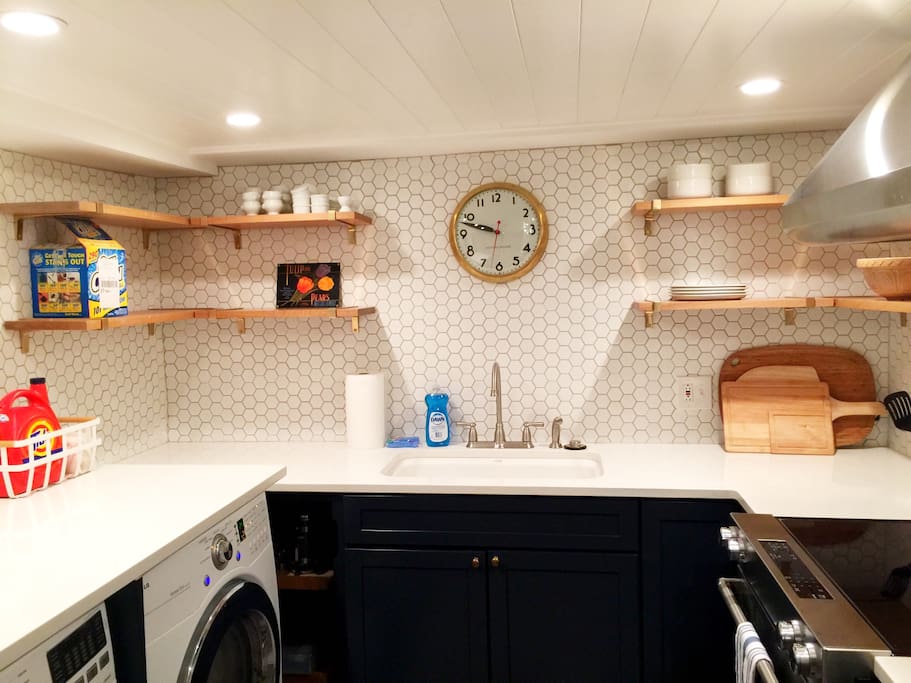 Kitchen 1.