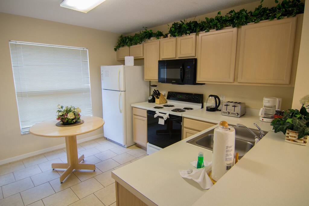 Spacious Kitchen Ready to Cook_.jpg