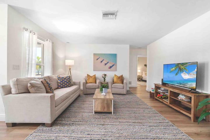 4br Home W/ Pool, Ping Pong & Bbq - Walk To Tennis - Naples, FL