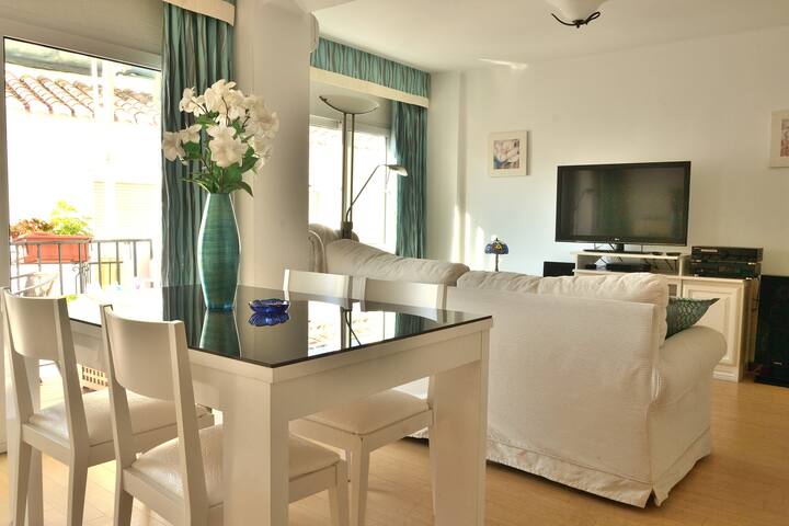 Carabeo 2000 apartments 1.3 from CASA CHARLOTTE RENTALS managed Airbnb listing 1
