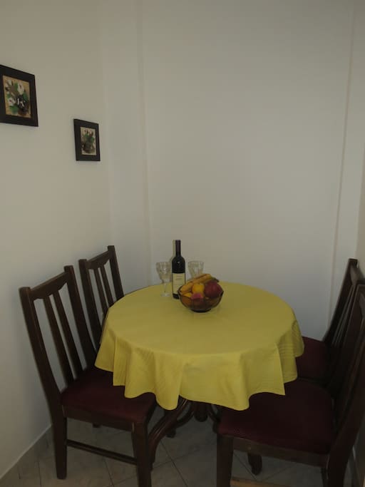 dining table