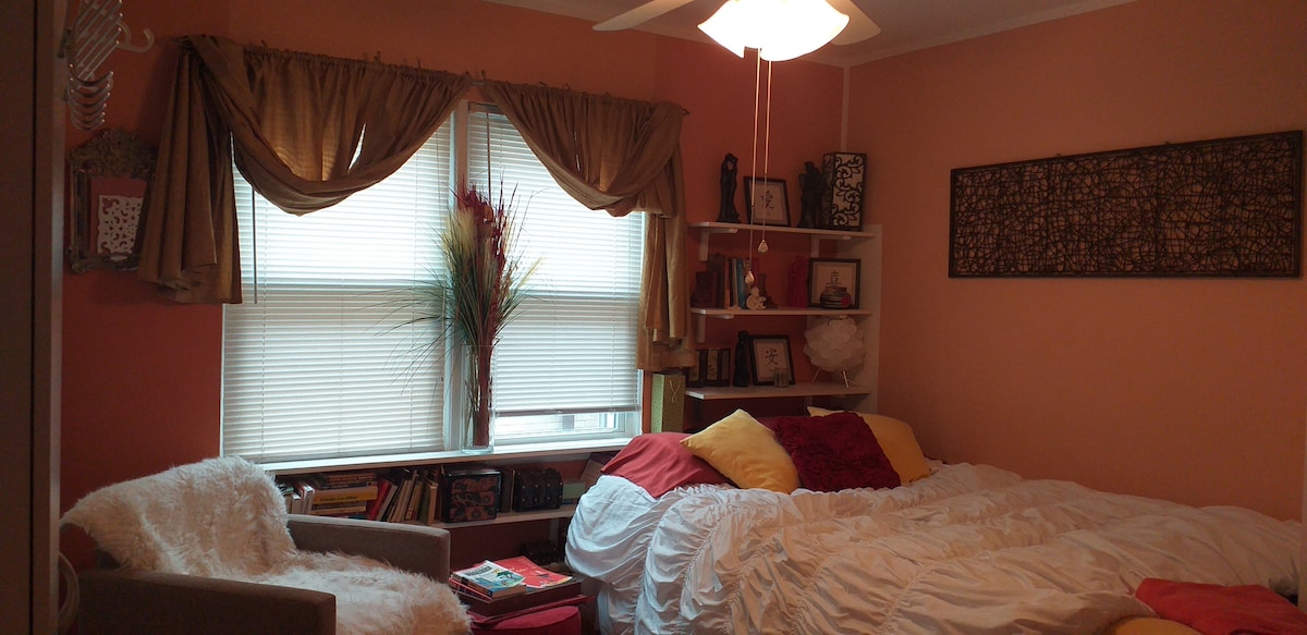 Apartment in Chicago · ★4.79 · 1 bedroom · 1 bed · 1 shared bathroom