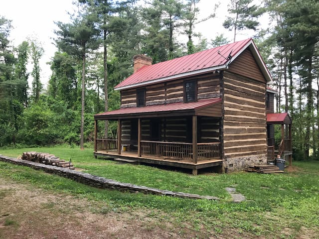 Charming Private Cabin
