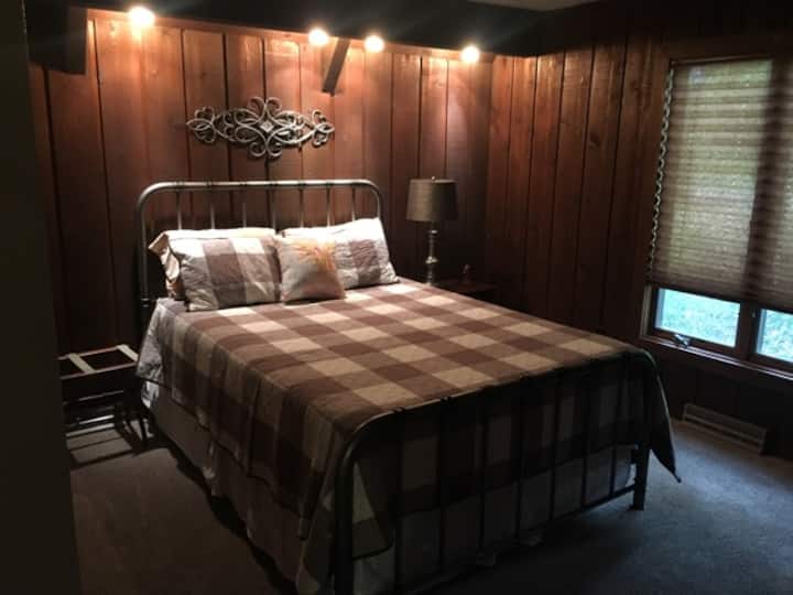 Main floor bedroom 2 Queen