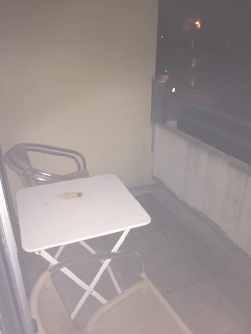 balcony