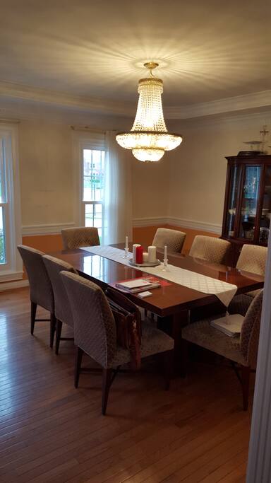Dining Room seats 8