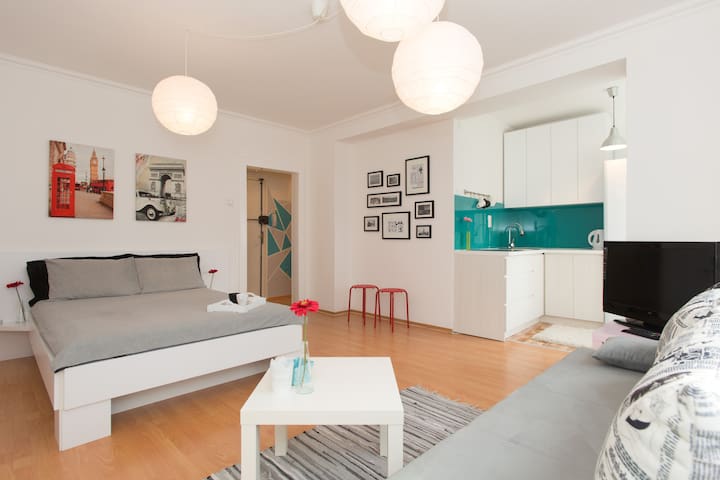 Your sunny stay in central Sarajevo