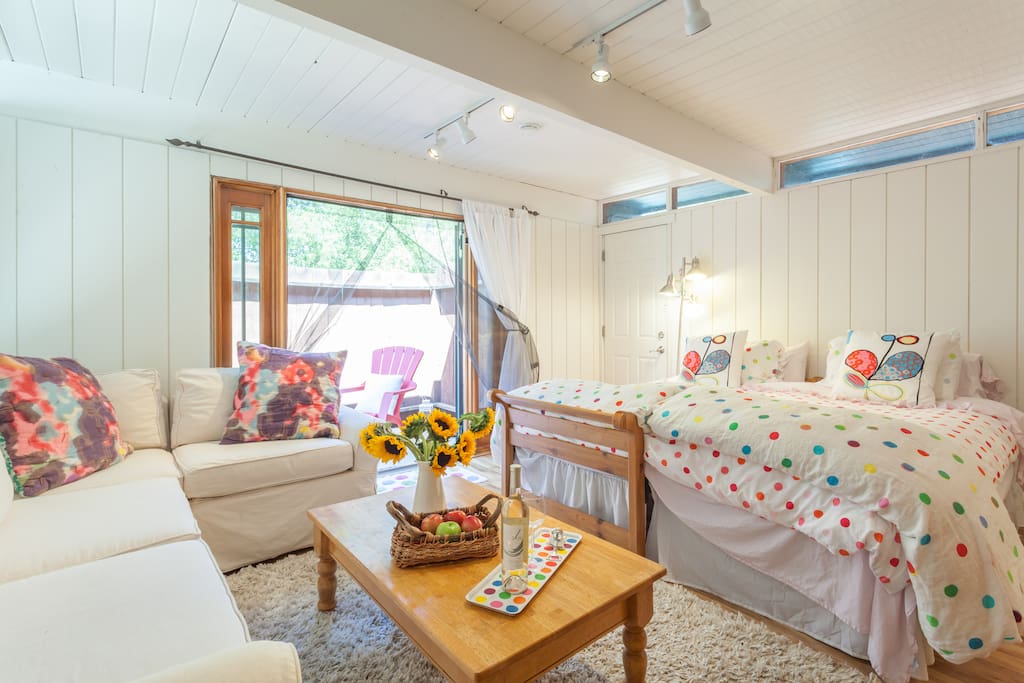 Cozy Guest House in Wine Country Guesthouses for Rent in Atascadero