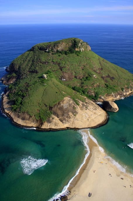Pedra do Pontal... 10 minutes walk