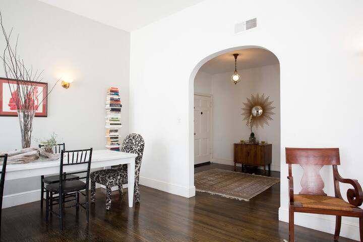 Spacious & Bright 3BD/1.5BA Cow Hollow Home w/Deck gallery image 5