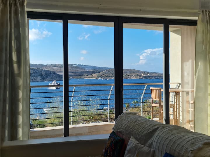 غرفة المعيشة