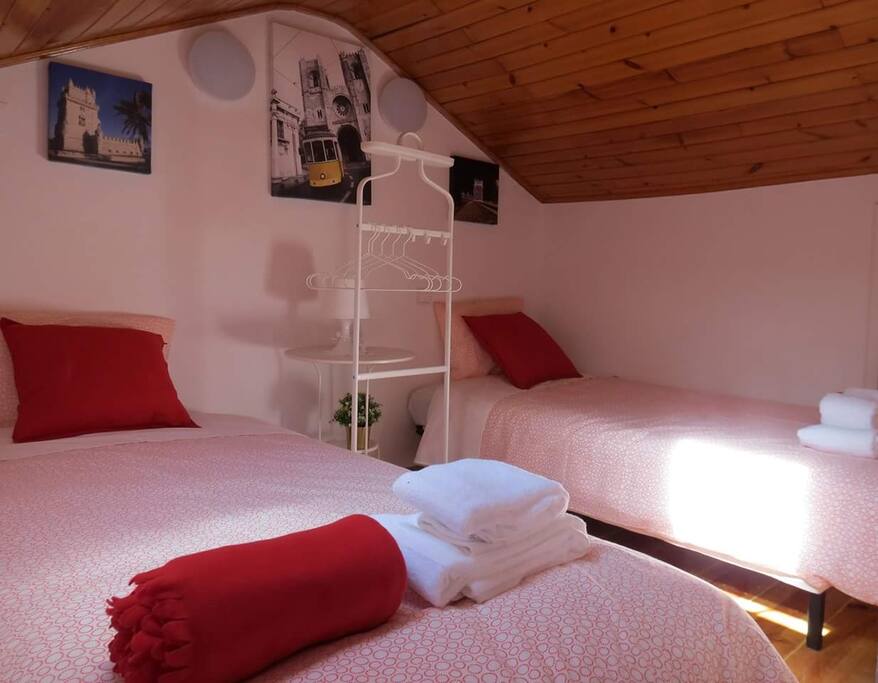 Quarto com duas camas