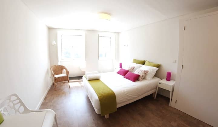 Ribeira Cinema Apartments _ Superior Studios