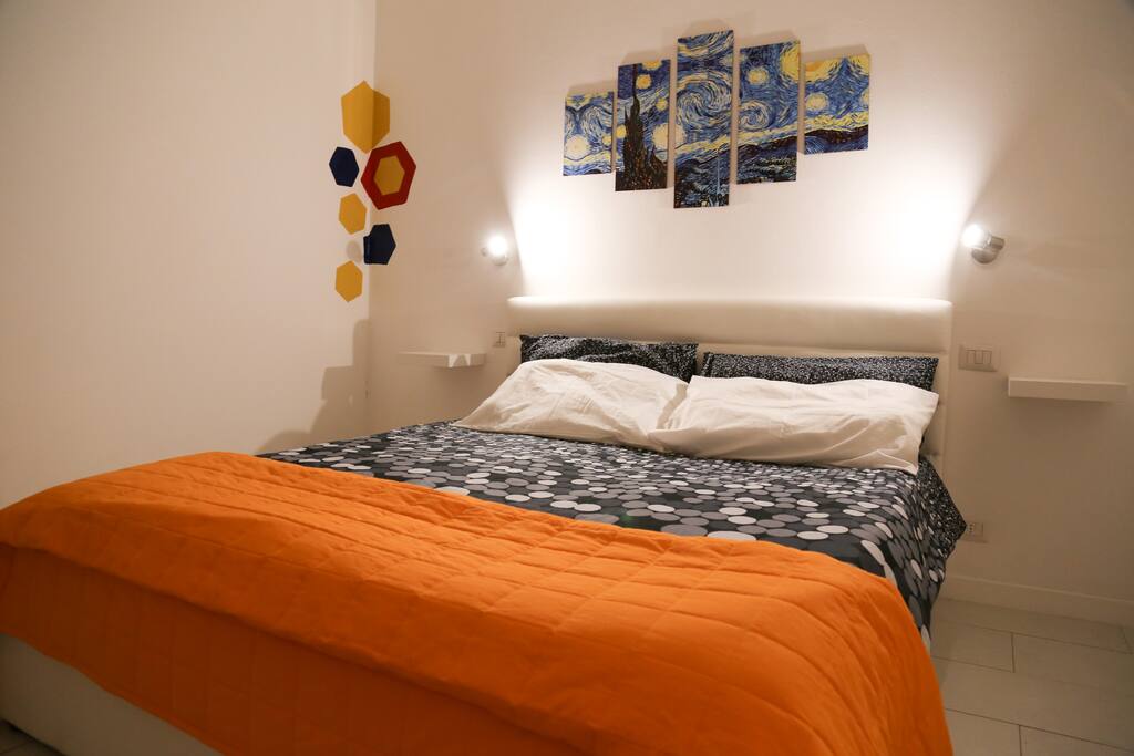 CASA VACANZA VAN GOGH - Townhouses for Rent in Palermo, Sicilia, Italy CASA VACANZA VAN GOGH - Townhouses for Rent in Palermo, Sicilia, Italy