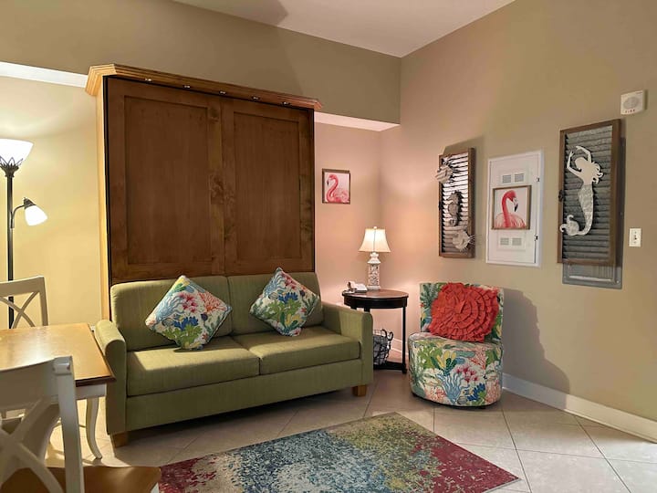 Escapes 302 Studio In Lux Resort, Amazing Pools! - Orange Beach, AL