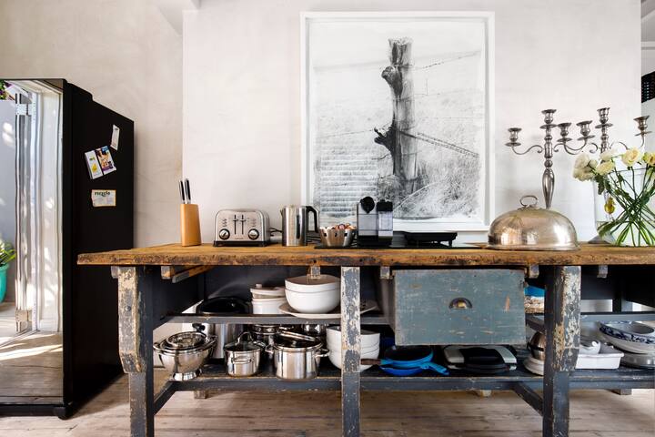 Views,designer chicboho ,central, wind protected gallery image 5