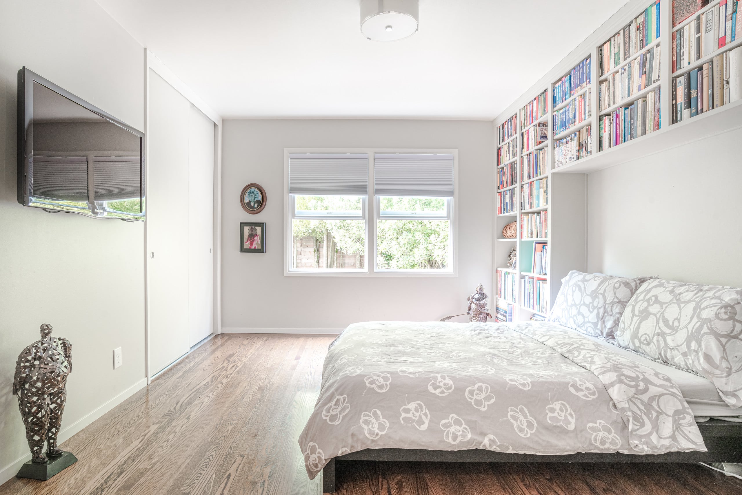 Home in San Francisco · ★4.94 · 4 bedrooms · 4 beds · 3 baths - Image 20